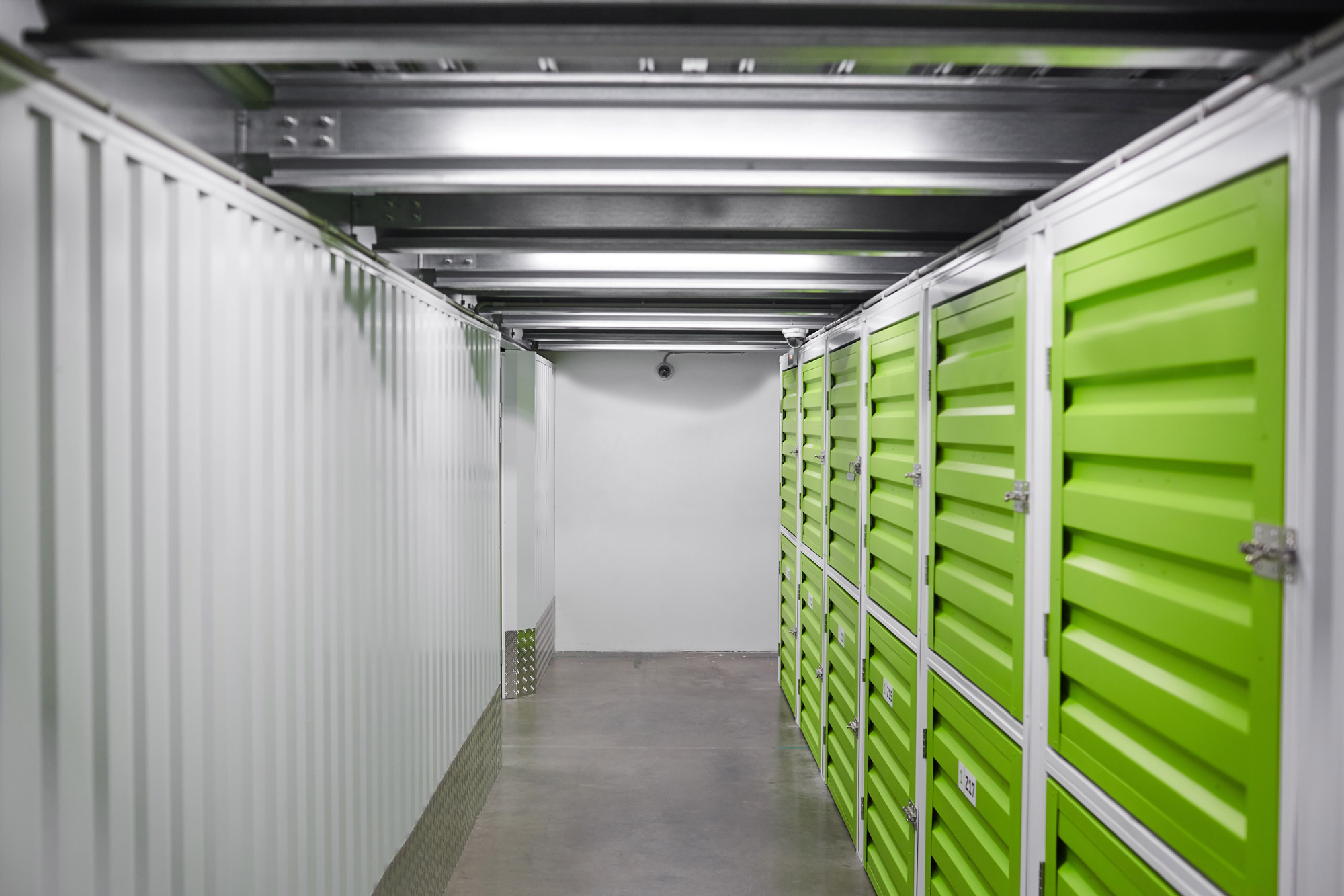 2000modern-warehouse-with-green-storage-rooms-AADL5RQ